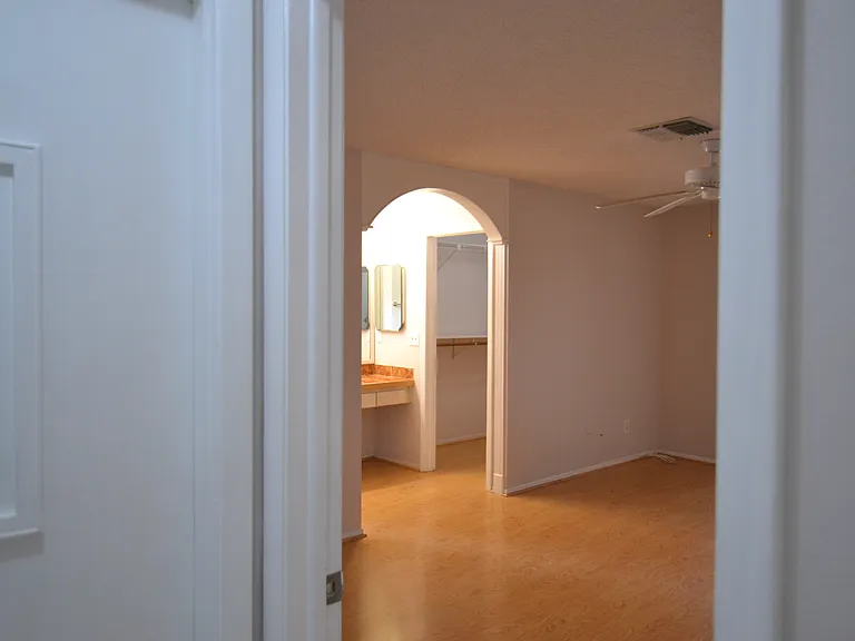 2001 Dover Ct — Photo 23