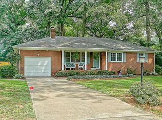 1388 Lakeside Rd, Virginia Beach, VA 23455