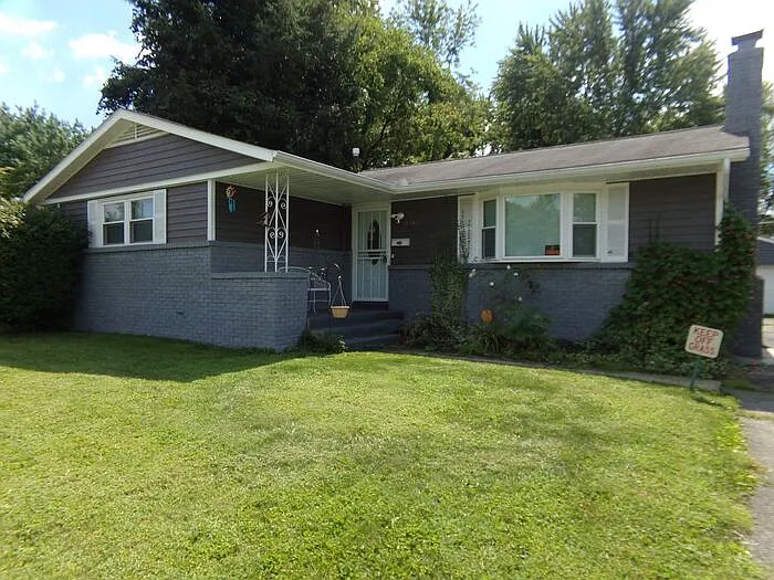 4747 Ellery Dr photo 1