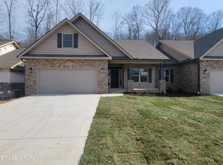 1330 Kenzi Rose Ln, Knoxville, TN 37918