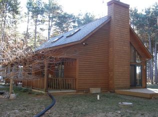 N3729 Fox Den Ct, Hancock, WI 54943