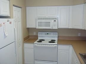 3rd image of 5025 SW 91st Ct APT 204