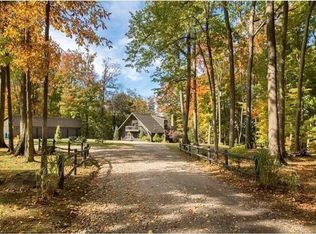 9192 Peasley Rd, Amherst, OH 44001