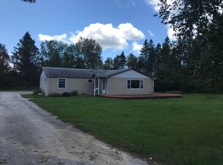 822 E Nordquist Rd, Cedarville, MI 49719