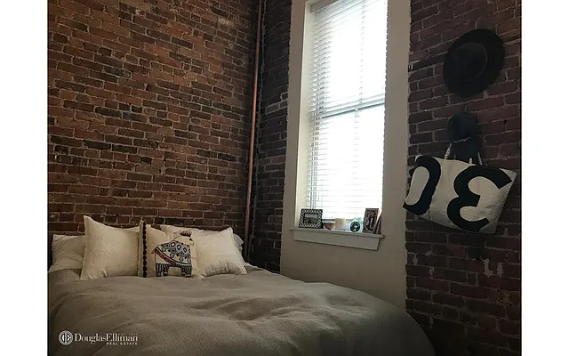 Rented by Douglas Elliman | media 35