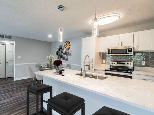 Lakeside Central Apartments | 529 S Parsons Ave, Brandon, FL