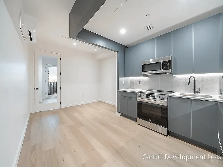 931 Carroll St #C1309 — Photo 4