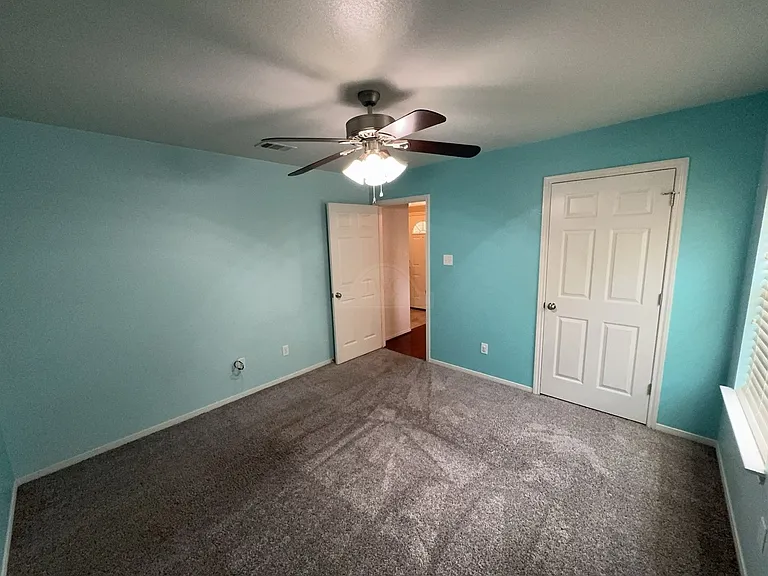 9911 Diana Dr — Photo 21