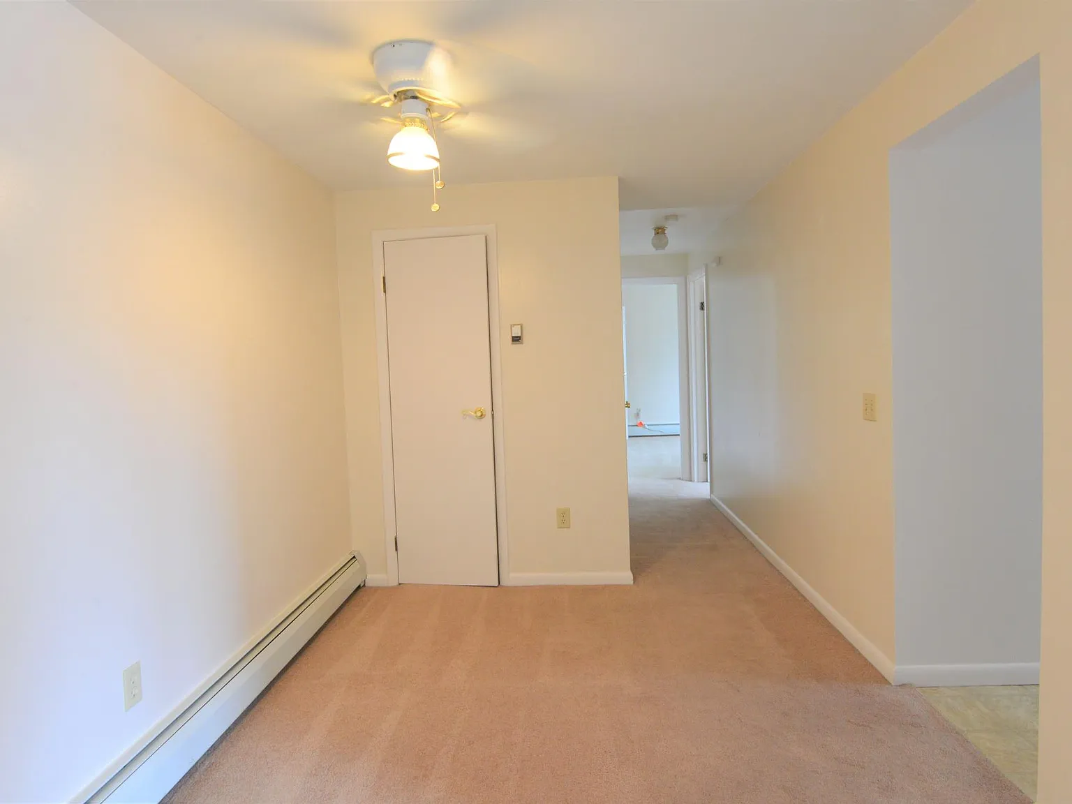 2 bed, 1.5 bath, 1000 sqft, $1,575 — Photo 3