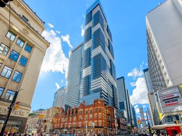 7 Grenville St #3611, Toronto, ON M4Y 0E9