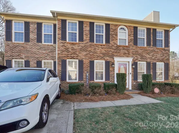 343 Cottonwood Park Dr, Charlotte, NC 28214