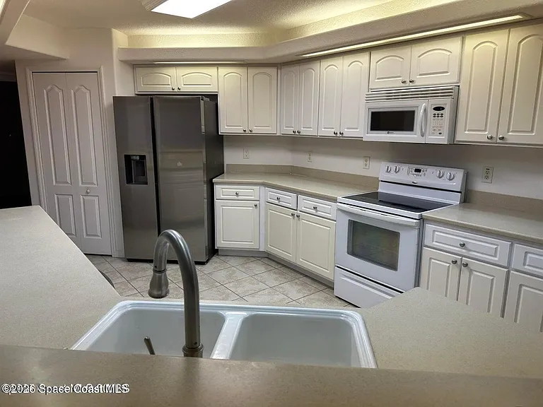 8914 Puerto Del Rio Dr #504 — Photo 2