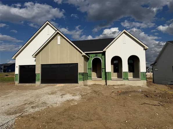 1348 S Auburn Pl, West Des Moines, IA 50266