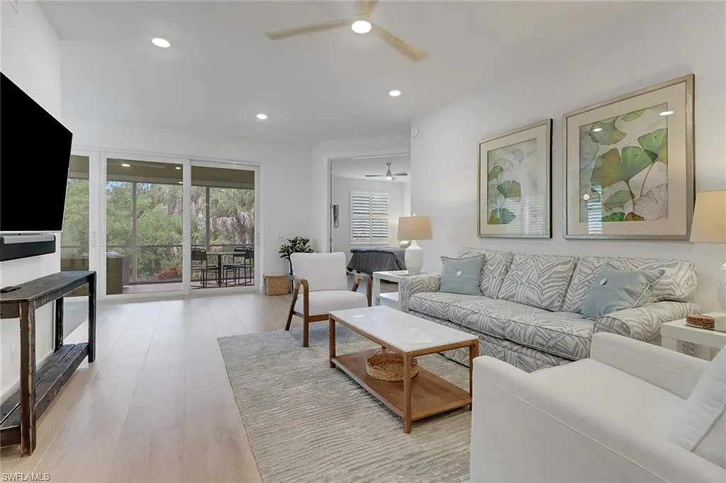 2 bed, 2.0 bath, 1612 sqft, $3,500 — Photo 3