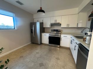 66 Simsbury Lndg, Simsbury, CT 06070