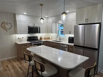 3 bed, 2016 sqft, $1,800 — Photo 1