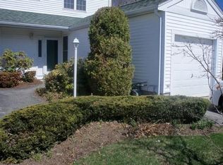 2 Robin Ln, Rockland, MA 02370