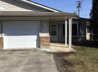 1408 Lutheran Home Ct, Vinton, IA 52349