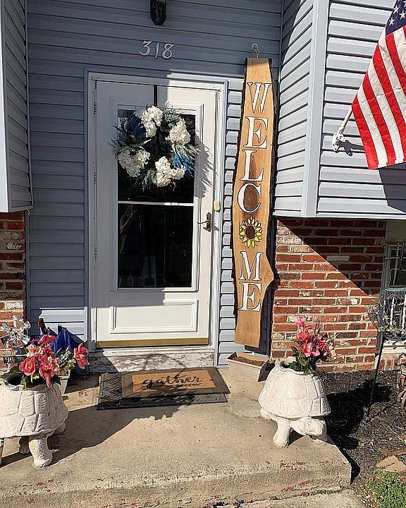 2nd image of 318 Tulip St