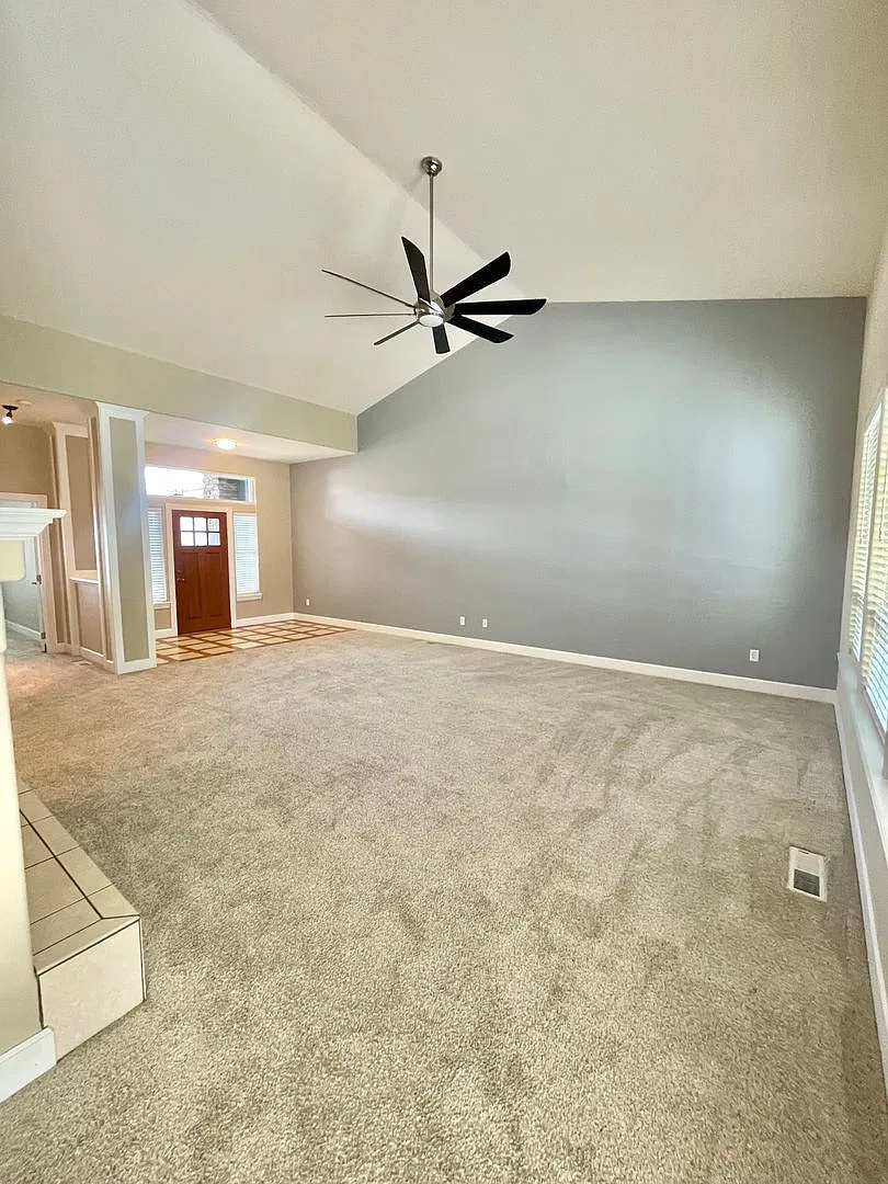 2 Bedroom 2 Bathroom Home on the Five-Star Eagle Point Golf Course — Photo 4