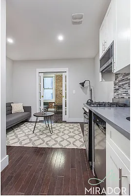 Rented by Mirador Real Estate | media 28