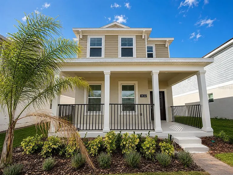 1432 Viscaya Cove Blvd — Photo 2