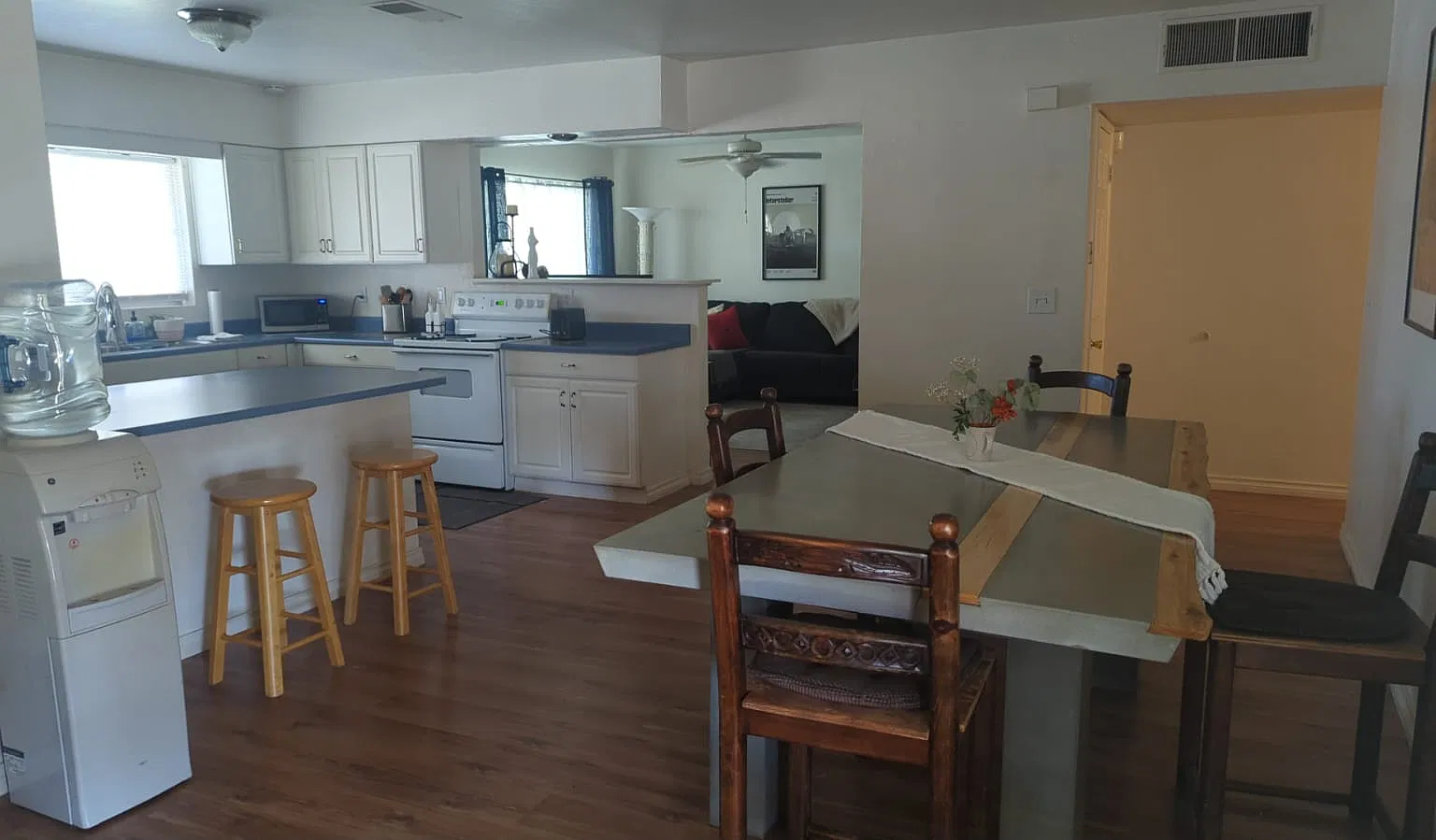 3 bed, 1460 sqft, $3,200 — Photo 4