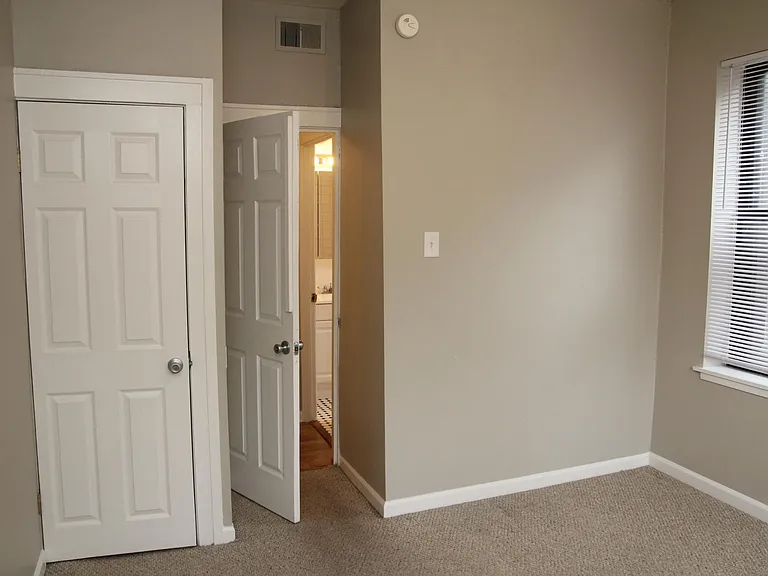 821 Westgate Ave #2S — Photo 15