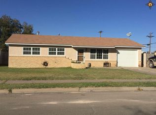 2002 Runyan Ave, Artesia, NM 88210