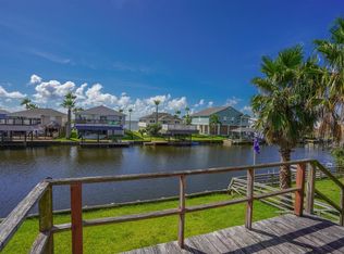 1222 Sailfish St, Bayou Vista, TX 77563