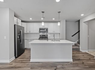 10905 Fountain Ct N, Osseo, MN 55369