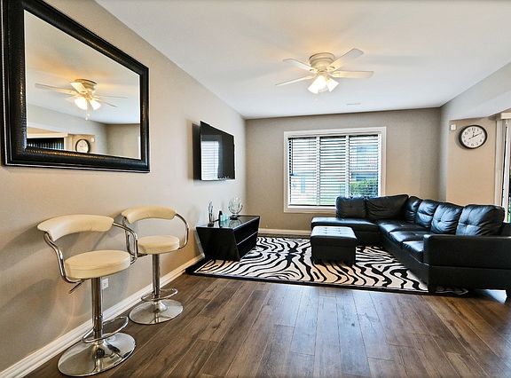 4th image of 826 Sandra Dr APT 1B