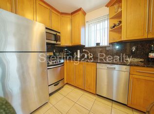 19-22 21st Rd #2F, Astoria, NY 11105