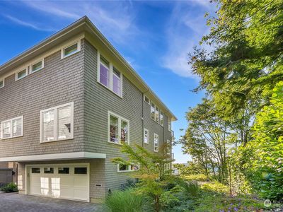 1020 W Bothwell Street, Seattle, WA, 98119