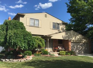 20347 Foxboro St, Riverview, MI