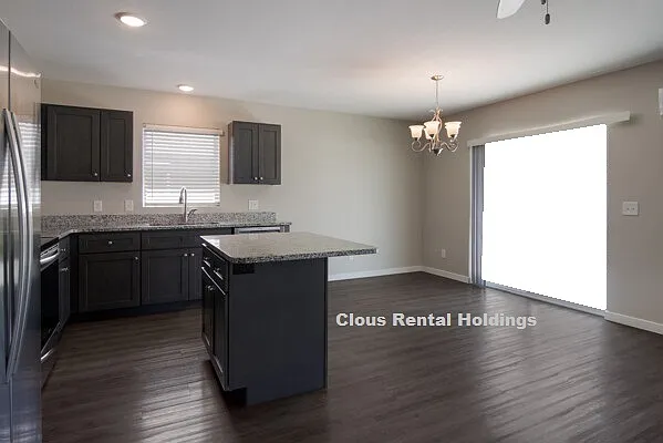 1856 Finch Dr — Photo 4