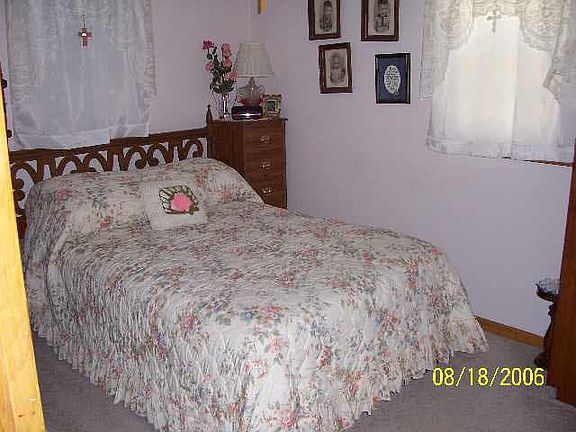 4th image of 706 Fredrick Dr
