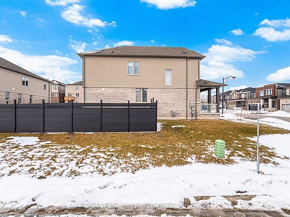 3rd image of 9 Gilham Way E