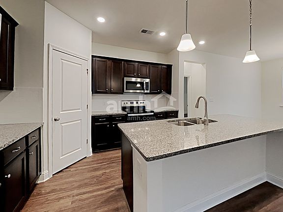 4th image of 508 Cash Cir