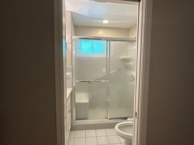 483 E Daleville Ave — Photo 17