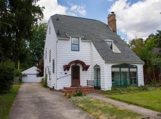 729 S Twyckenham Dr, South Bend, IN 46615