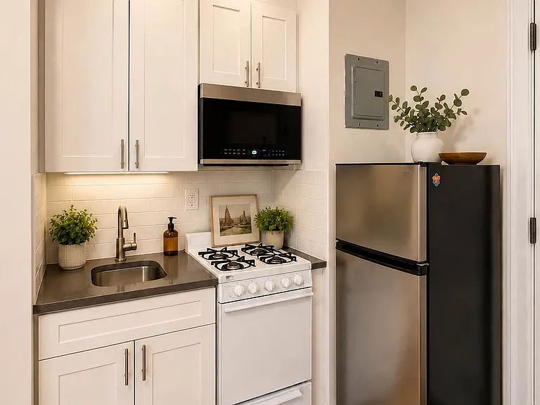 22 W 77th St #54 — Photo 4