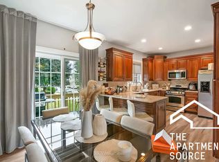 148 Kimball St #TOWNHOUSE, Elgin, IL 60120