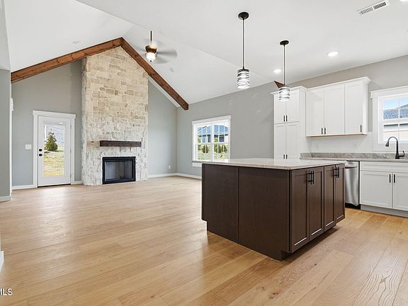 3rd image of 133 Dry Kiln Ct