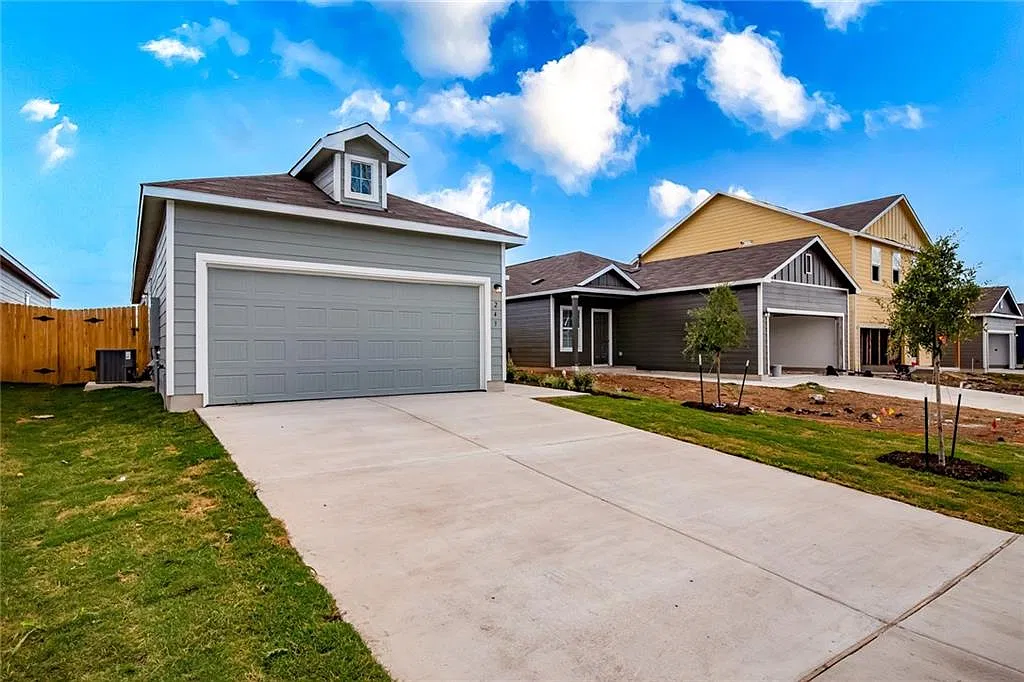 3 bed, 1440 sqft, $1,775 — Photo 3