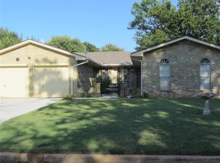 4011 Pine Ridge Rd, Shawnee, OK 74804