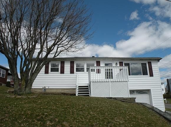 1st image of 821 Elliott St