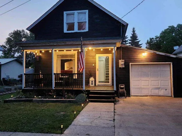 203 E Main St, Brownsdale, MN 55918