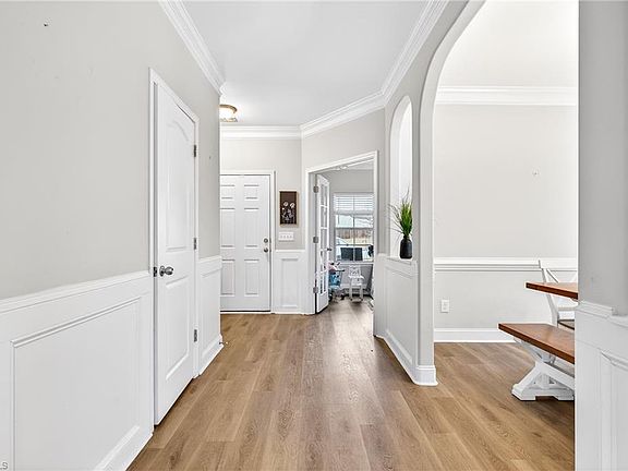 2nd image of 115 Radiant Path