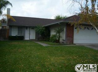 27529 Saffron Ln, Santa Clarita, CA 91350